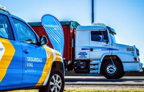 Restricción de camiones en la PBA: hasta cuándo rige y qué rutas comprende la medida