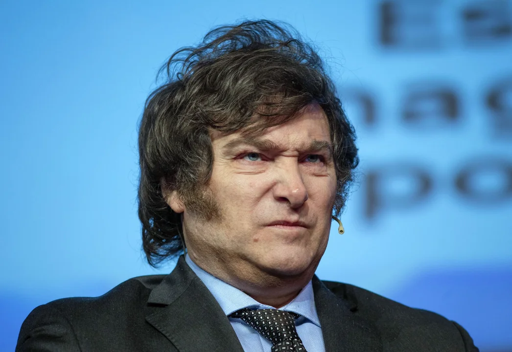 Carlos siempre tiene razón”: Diana Mondino deja dudas sobre la relación de Javier Milei y sus perros muertos