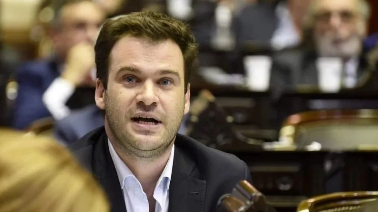 Un «Lilito» afirma que «Milei tiene un equipo de marginales»