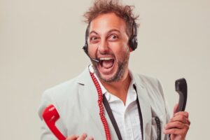 Ariel Staltari llega con “Agotados” y más de 40 personajes