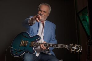 David Lebón hará “Conexión” en Mar del Plata