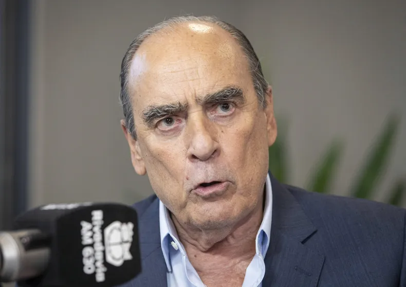 Guillermo Francos ensaya una curiosa defensa de Javier Milei en el caso de las coimas: «no le importa la plata»