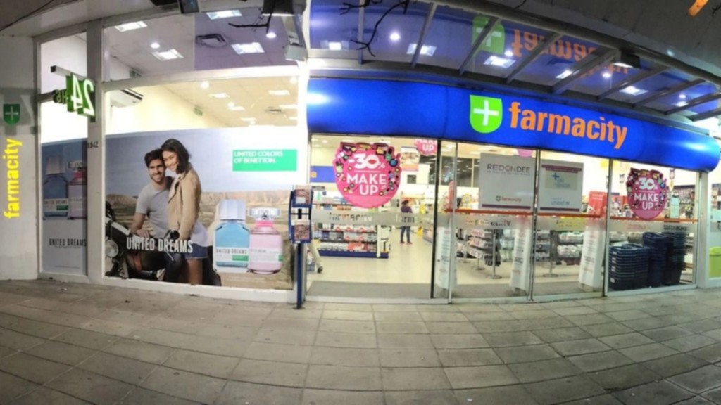 Farmacity busca un socio estratégico