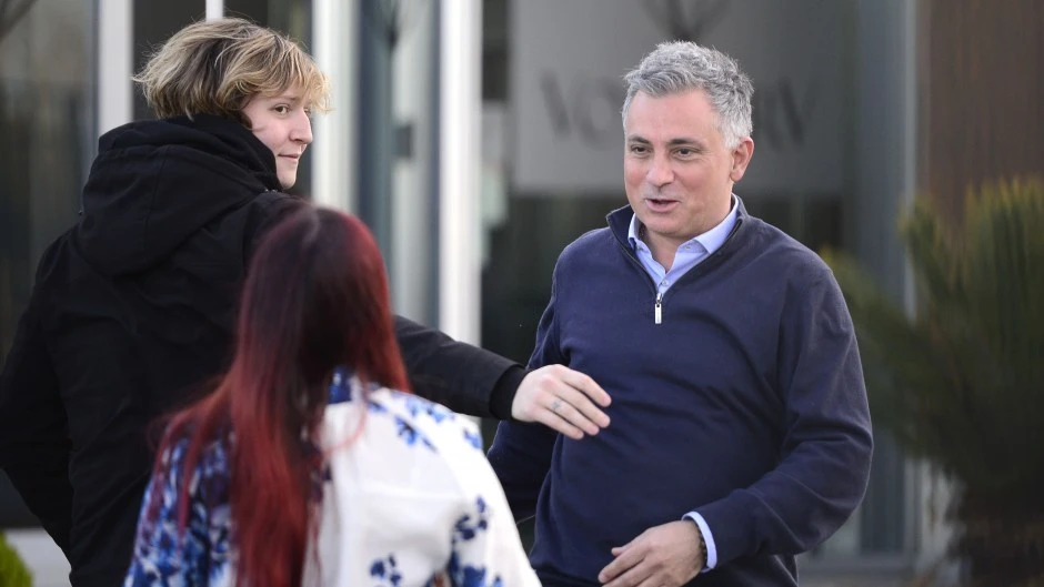 Crece en el Conurbano la rebelión de los concejales libertarios contra Pareja