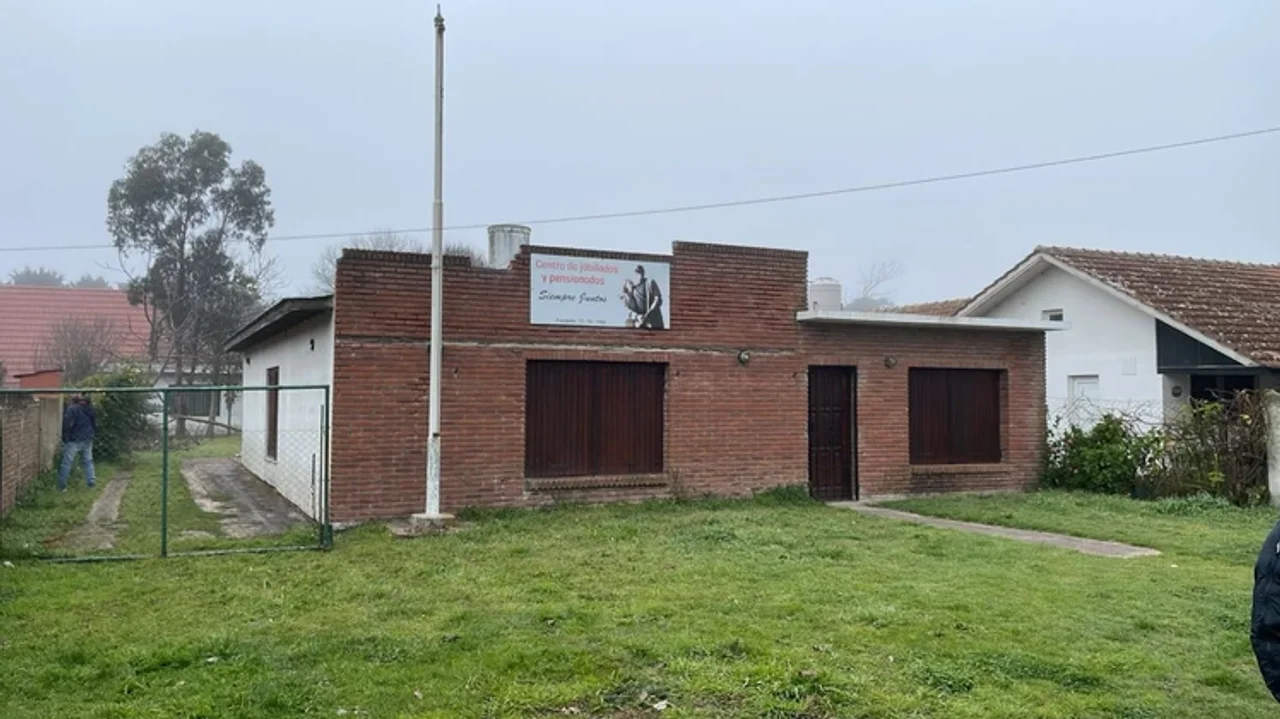 Un joven fue hallado muerto en un centro de jubilados en Barrio Parque Camet