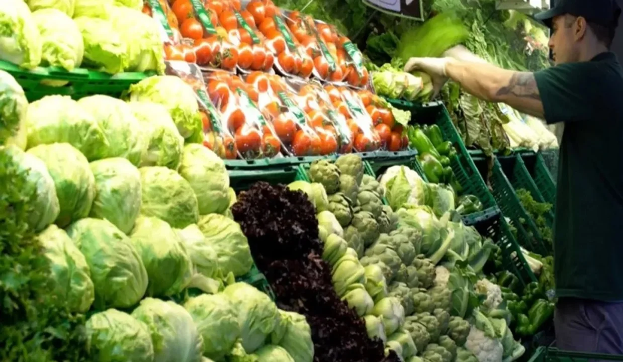 Frutas y verduras: “El argentino se acostumbró a comprar lo más cerca y no a buscar precio”