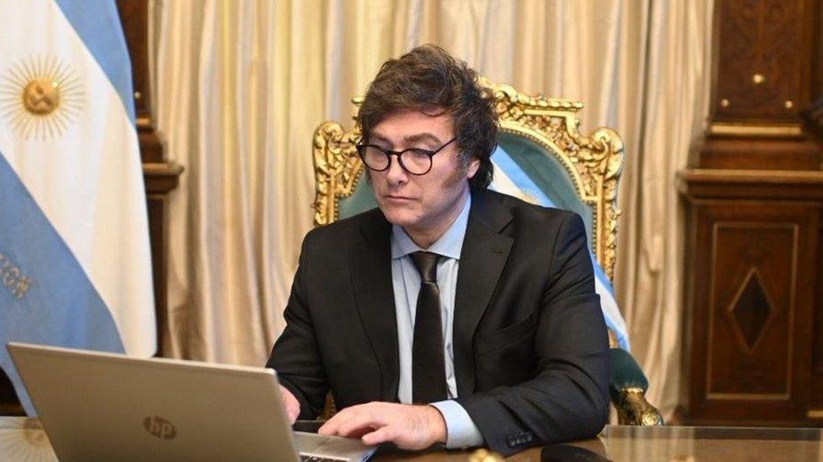 Tras la derrota, Milei armó una mesa política nacional con los mismos nombres de siempre