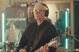 Suéter celebrará los 40 años de su emblemático álbum “20 caras bonitas”