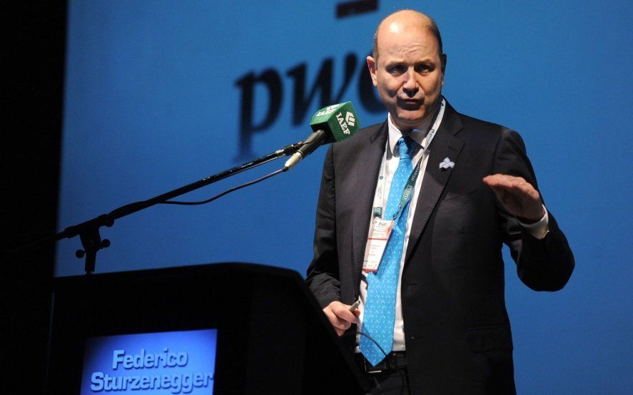 IDEA: El Gobierno y el círculo rojo, a las patadas; ¿Por qué no estuvo Montenegro, un anfitrión natural?