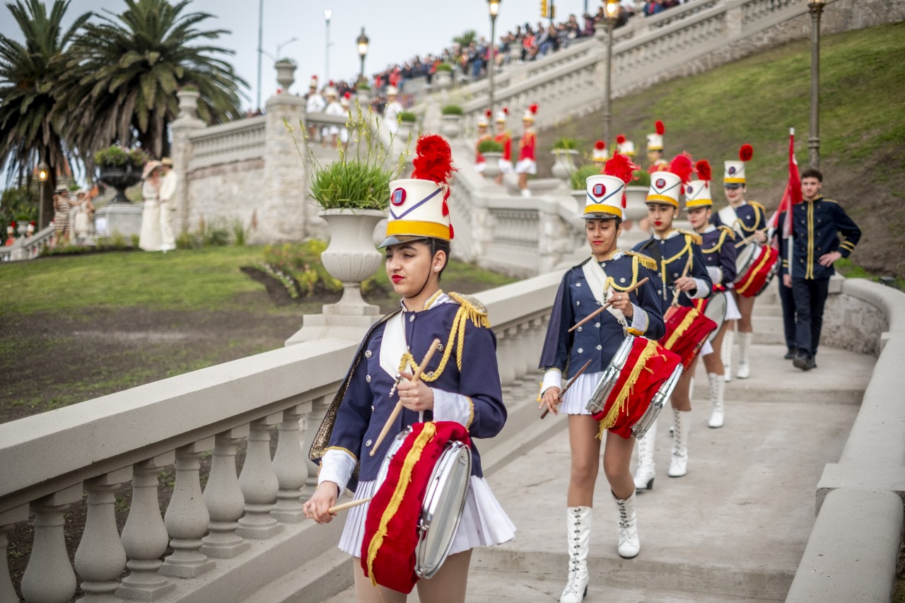 La Municipalidad reinauguró la histórica Escalera Imperial
