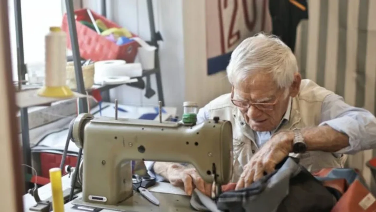 Casi un 20% de los adultos mayores aplicó su propia reforma jubilatoria y laboral: seguir trabajando