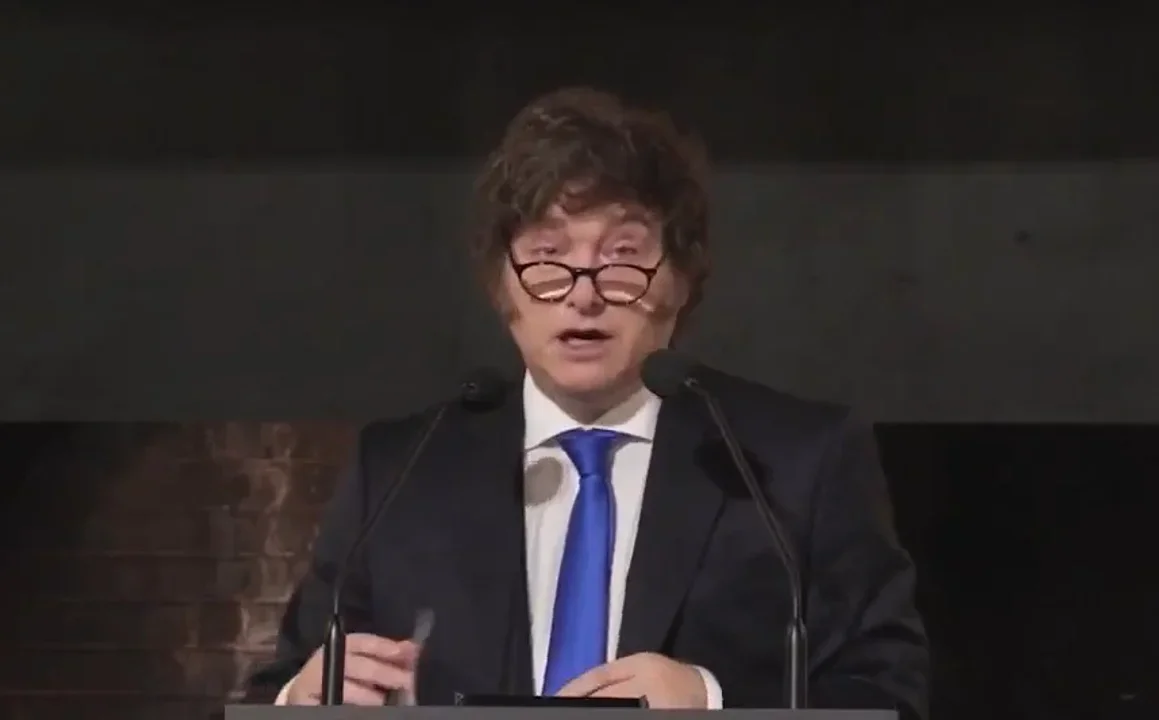 Luego del triunfo electoral, Javier Milei demora los cambios y aumentan las tensiones en el Gabinete