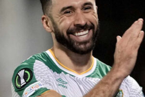 Es verdad : Cabo Verde reclutó a un futbolista para el Mundial vía Linkedin