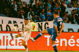 Racing no necesitaba de una “mano” arbitral . O sí ?