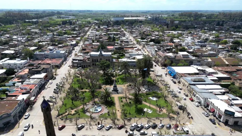 San Andrés de Giles, el pueblo que apostó por Milei y hoy duda: ¿Y Mar del Plata?