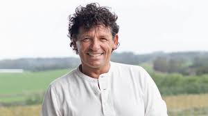 » Recuperamos el financiamiento para el deporte amateur en la Argentina sin costo alguno para el Estado » (Juan Curuchet)