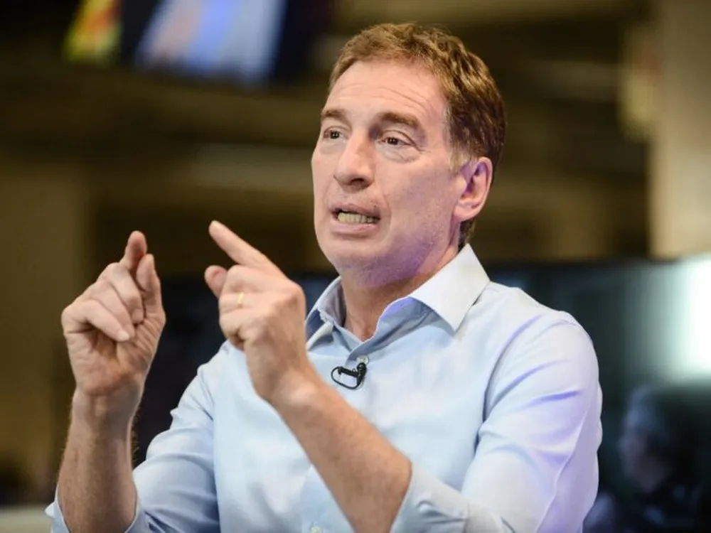 Los libertarios se resignan a contener el daño, pero los peronistas pisan el palito