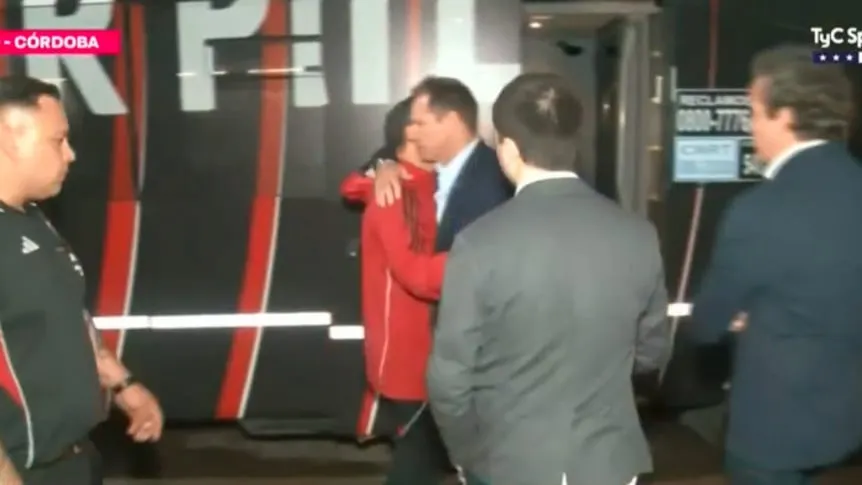 Monumental papelón: A River no se lo puede mirar con una venda en los ojos; Aburguesado y burocrático