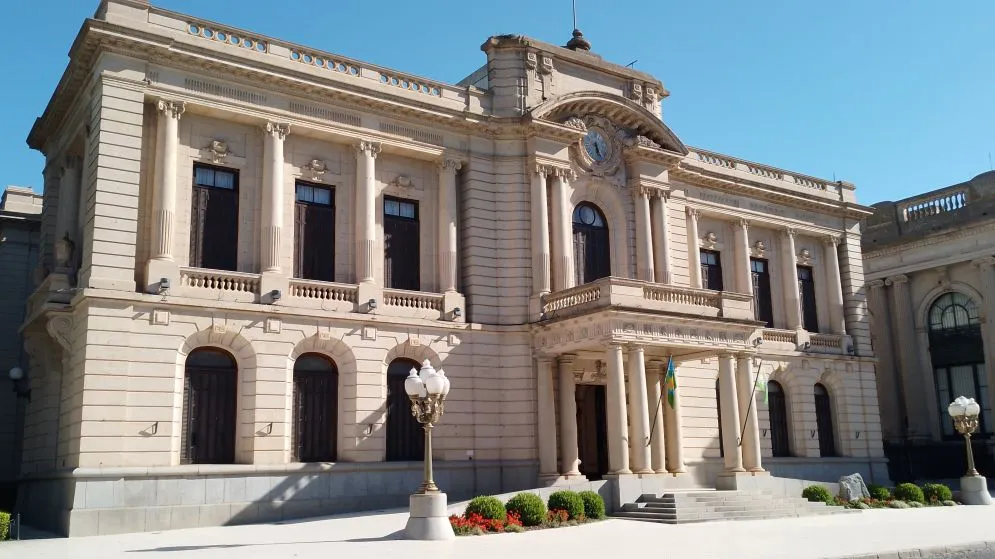 Desde el Municipio lamentan el fallecimiento de la doctora Gladys Brugnone, esposa del intendente Lunghi