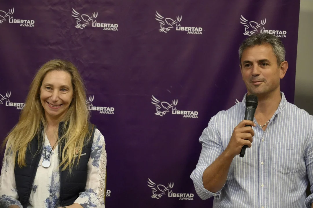 Arrancó el operativo reelección Milei 2027: Quieren todo violeta