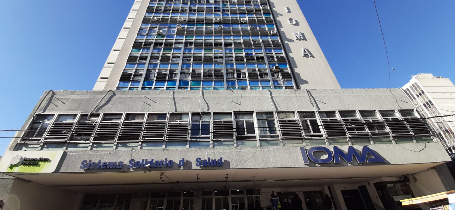 Ordenan al IOMA cumplir una práctica y multan por cada día de demora a los integrantes del Directorio de la obra social