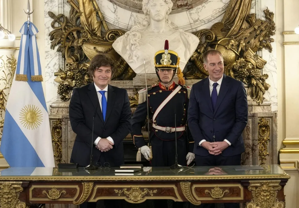 Juró Diego Santilli como ministro del Interior y estará al frente de una cartera reducida