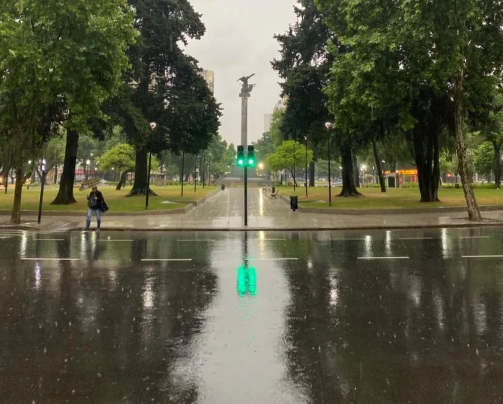Se viene otro fin de semana pasado por agua, con alertas amarillas y naranjas por tormentas