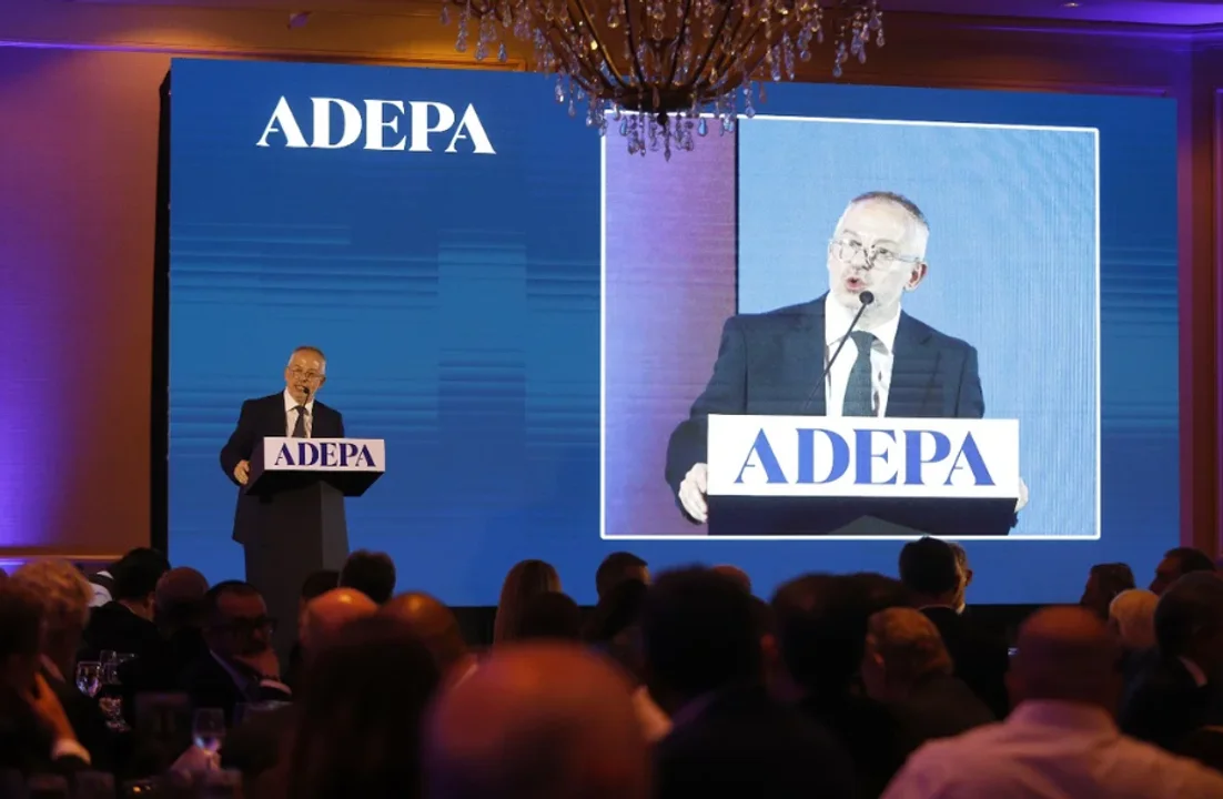 ADEPA destacó el rol del periodismo en la democracia y advirtió sobre intentos de silenciar voces