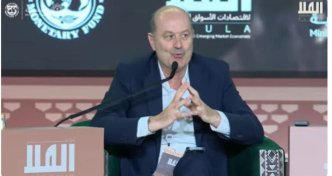 Sturzenegger afirmó que la reforma laboral regirá para la totalidad del empleo privado