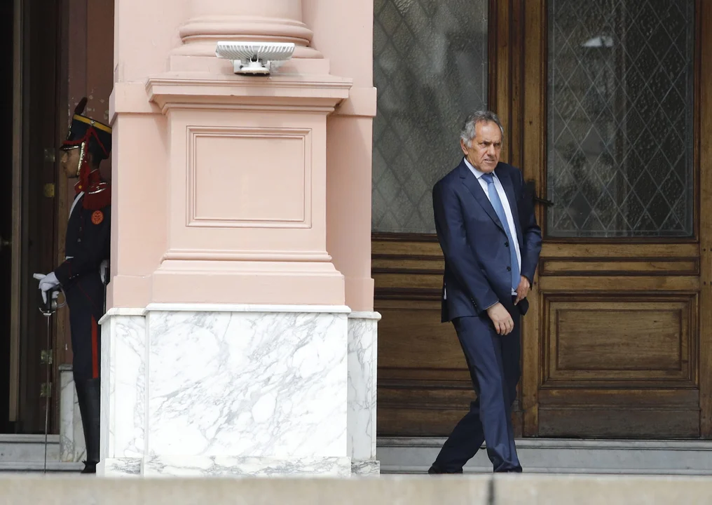 El Gobierno oficializó los nuevos cambios en el Gabinete: Scioli, con cargo “ad honorem”