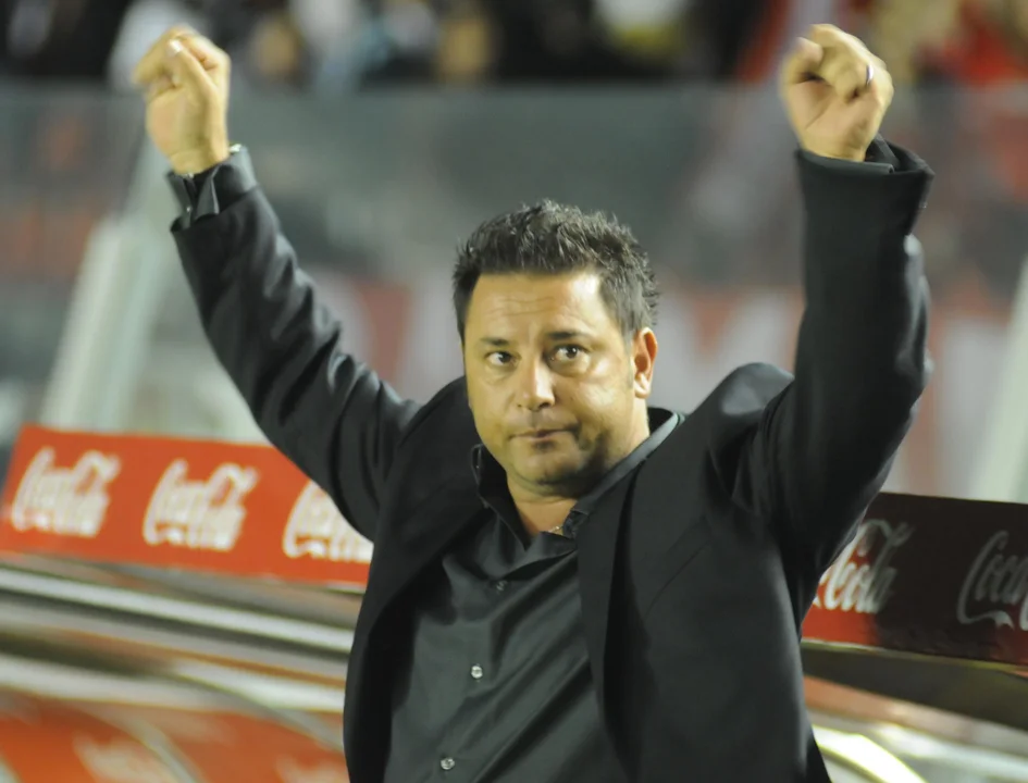 El “Turco” Mohamed habló de Boca y su deseo de dirigir al “Xeneize”