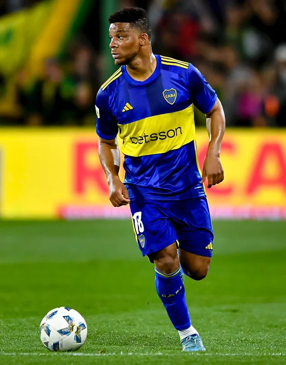 Los jugadores del fútbol argentino que quedan libres en 2026