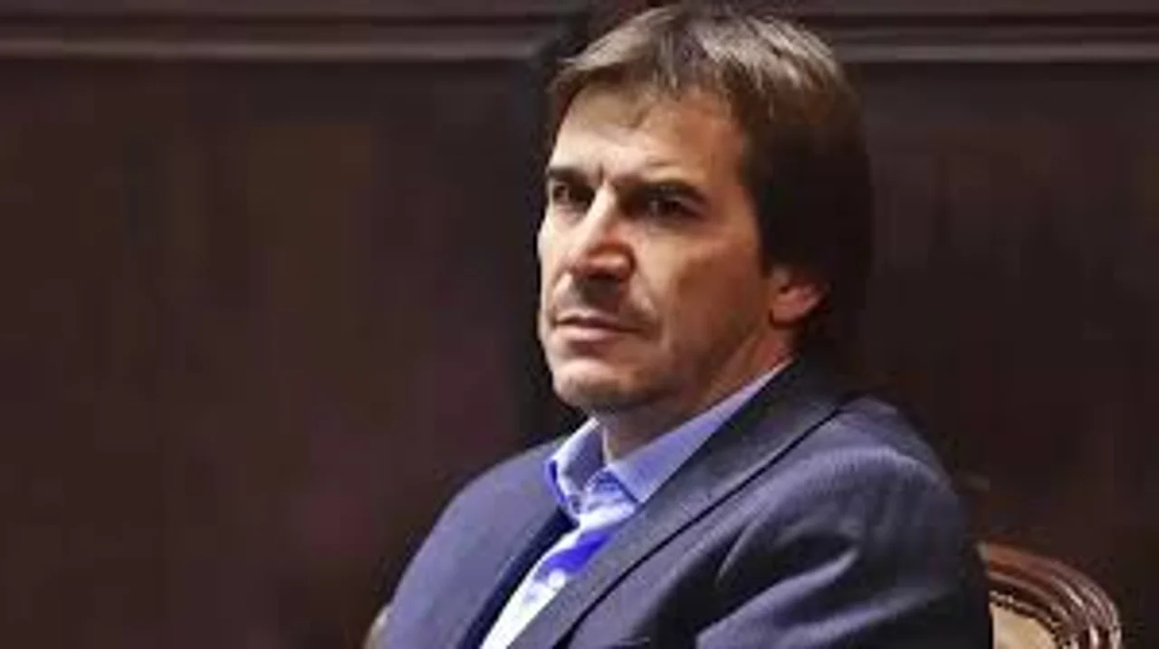 Faroni y el video en el que descartó su celular en Aeroparque