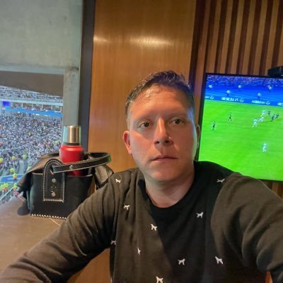 El DT de Alvarado, Pablo Martel, llegó y habló por la radio en La Voz del Estadio