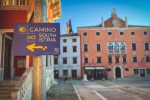 El Camino de Santiago llega al Costa Galana con una exposición internacional