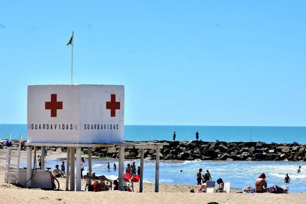 Mar del Plata cerró una paritaria favorable para los guardavidas de cara al verano 2026