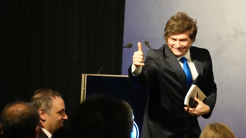 Javier Milei buscó llevar calma a los mercados financieros: «Argentina va a pagar»