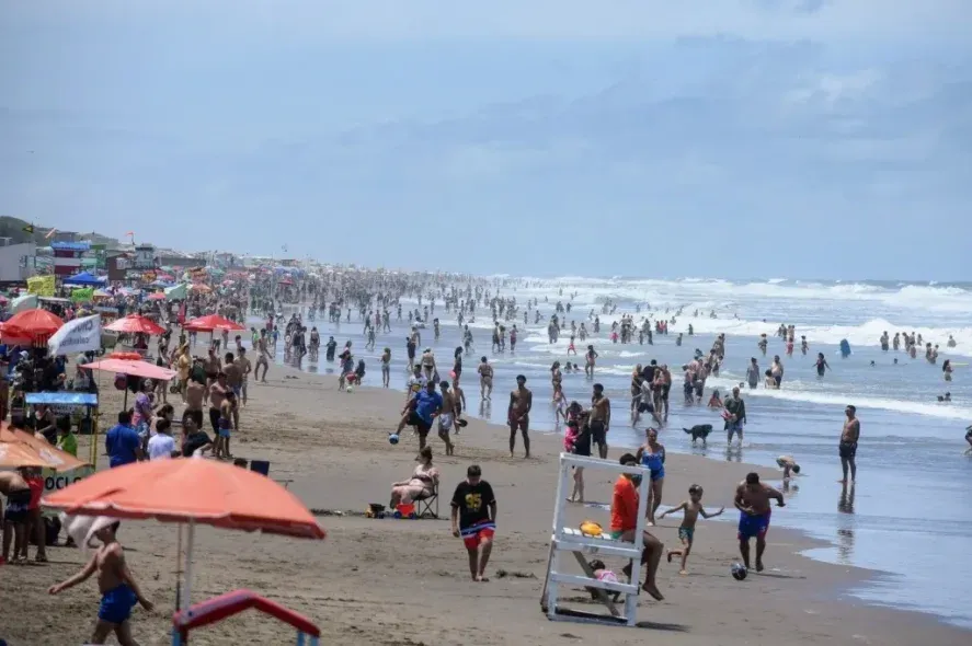 Vacaciones, ¿un sueño imposible? Más de la mitad de los argentinos no viajará este verano