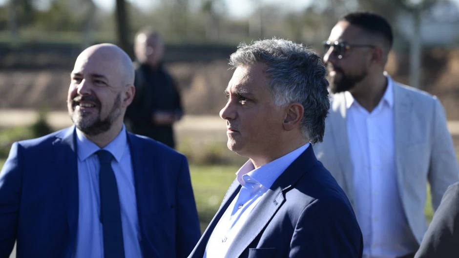 En el armado de listas de LLA aparece Carrancio en la foto junto a Sebastián Pareja