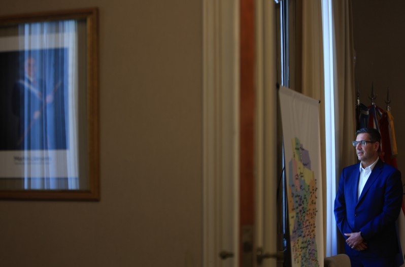 «La inflación bajó, pero crecieron los gastos fijos, por eso aumentó la mora de las familias con bancos y tarjetas»