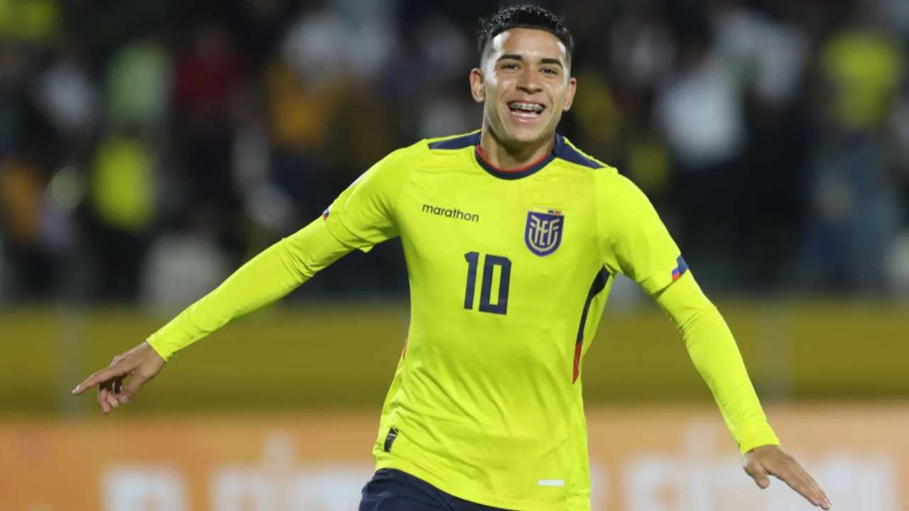 Kendry Páez llegó a River entre críticas desde Francia por su paso en Estrasburgo