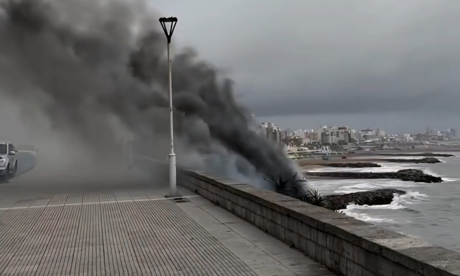 Alarma por un incendio en el Paseo Dávila causó preocupación