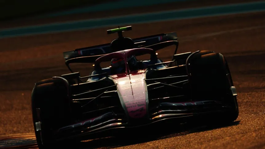 Colapinto giró con su nuevo auto en el circuito de Cataluña