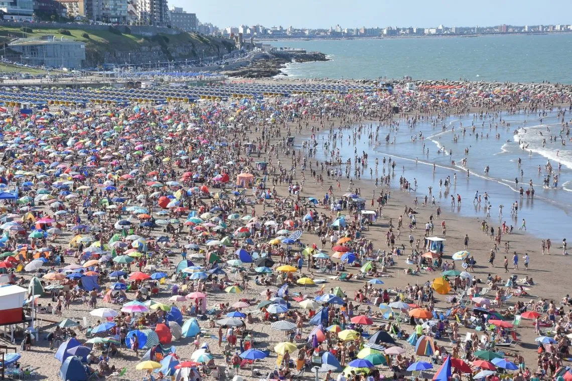 Verano 2026: ¿Los marplatenses llegan a tener turismofobia?