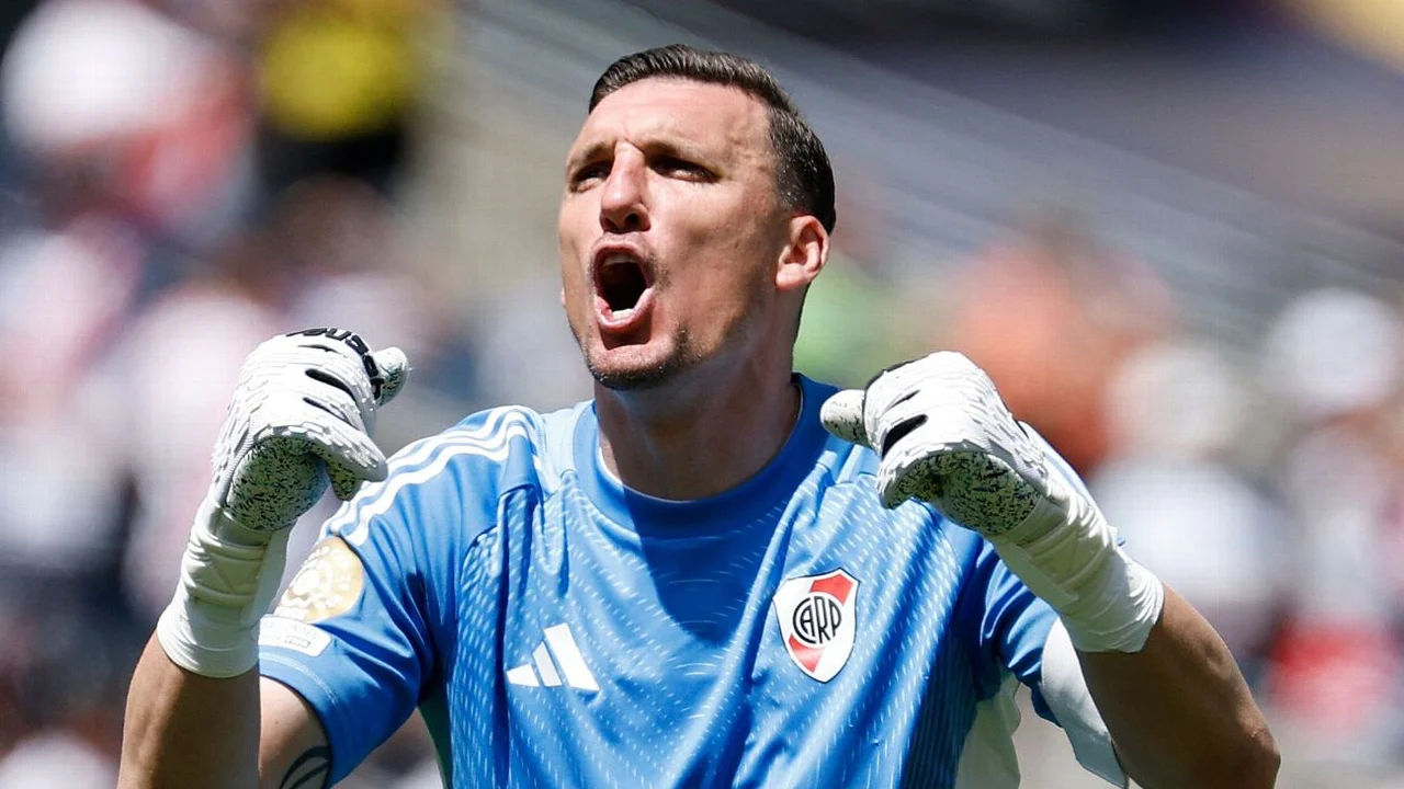 Armani no se recuperó y Beltrán seguirá en el arco por la Copa Argentina