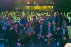 Orquesta Cumbia Grande se presentará con Charo Bogarín y Miss Bolivia