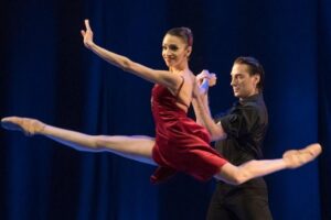 Buenos Aires Ballet desembarca con su gira 2026 en la Sala Piazzolla