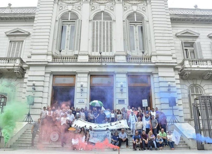 Paritarias bonaerenses: los judiciales confirmaron el paro y se suman a los docentes