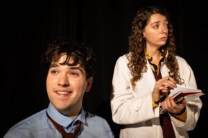 “Terapia” se presenta con una propuesta de humor y reflexión