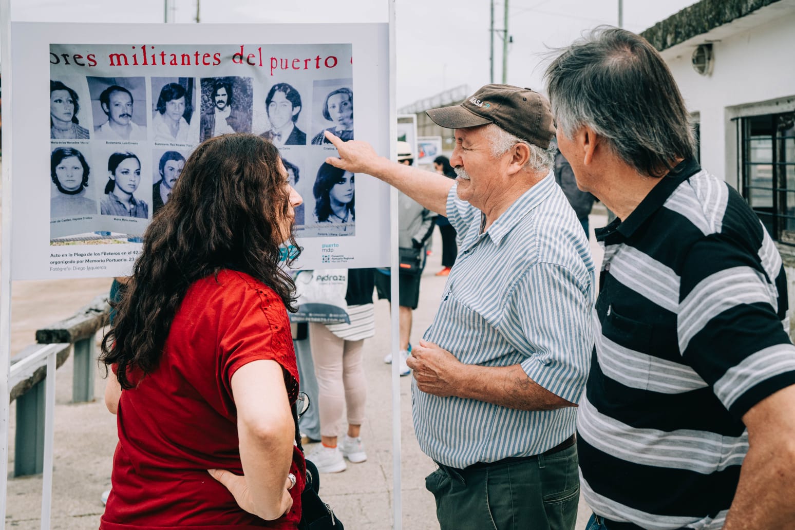 Placa conmemorativa y muestra de fotos en la Banquina Chica a 50 años del golpe militar